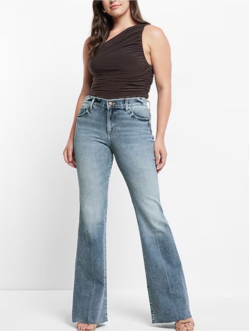 NWT Express Mid‑Rise 70’s Flare Jeans — Light Wash, Raw Hem (Size 14R) Retro Y2K